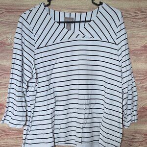 Chico’s Black & White Striped 3/4 Sleeve Top – Size 2 (Large)